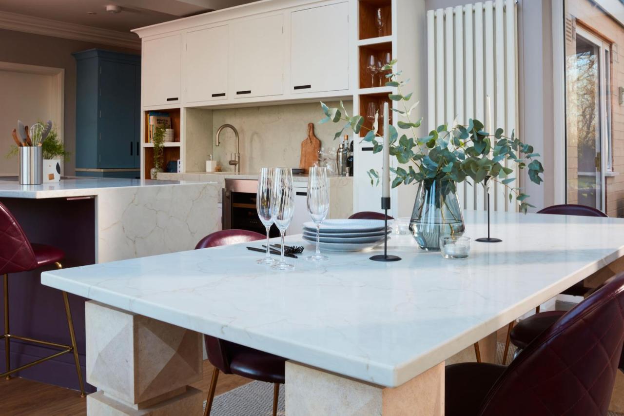 Spacious 4 Bed Family Cottage In Parkland Setting York Eksteriør billede